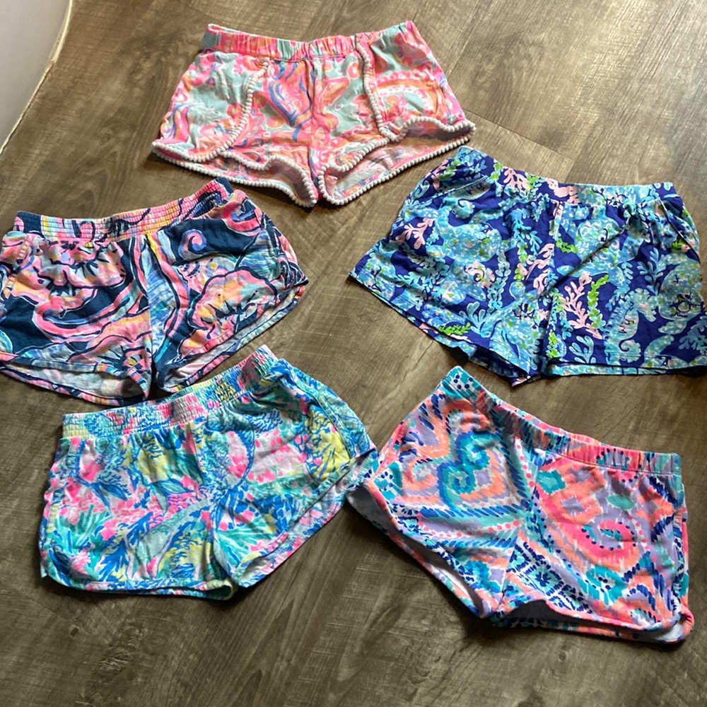 Bundle of Lilly girls shorts M